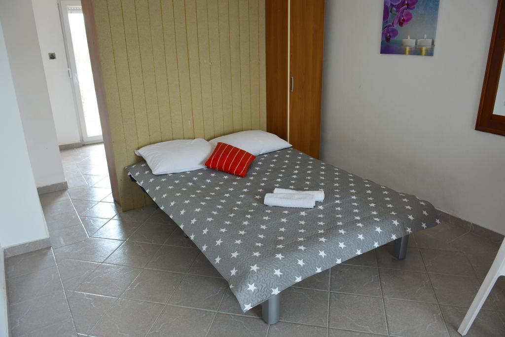 Apartment Maja Vir